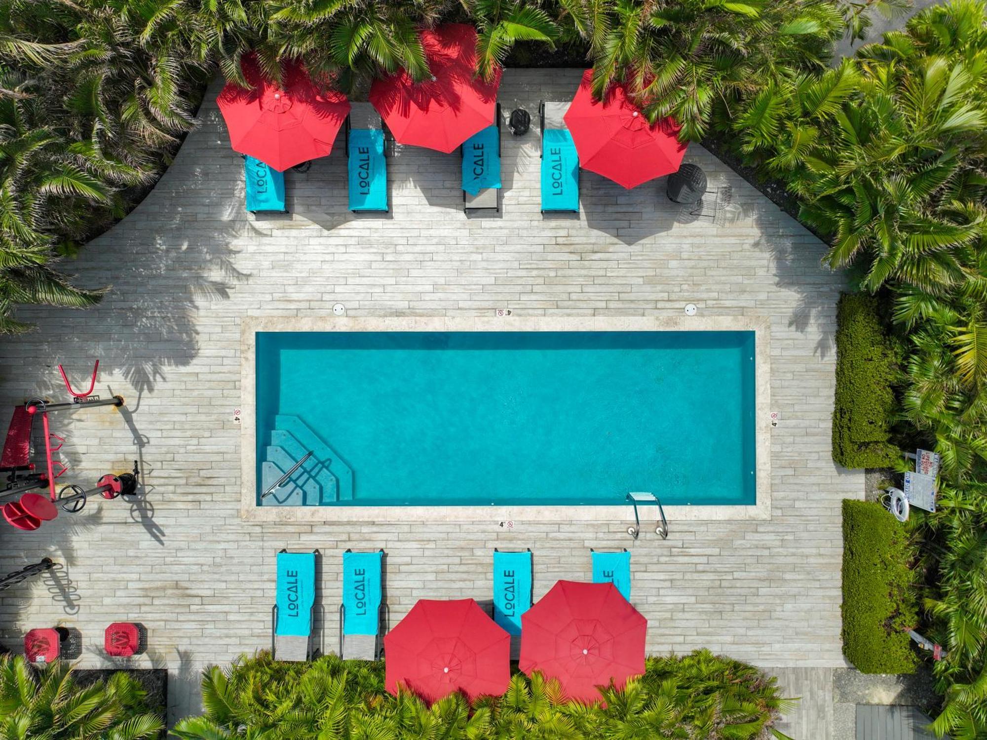 The Locale Hotel Grand Cayman George Town Buitenkant foto