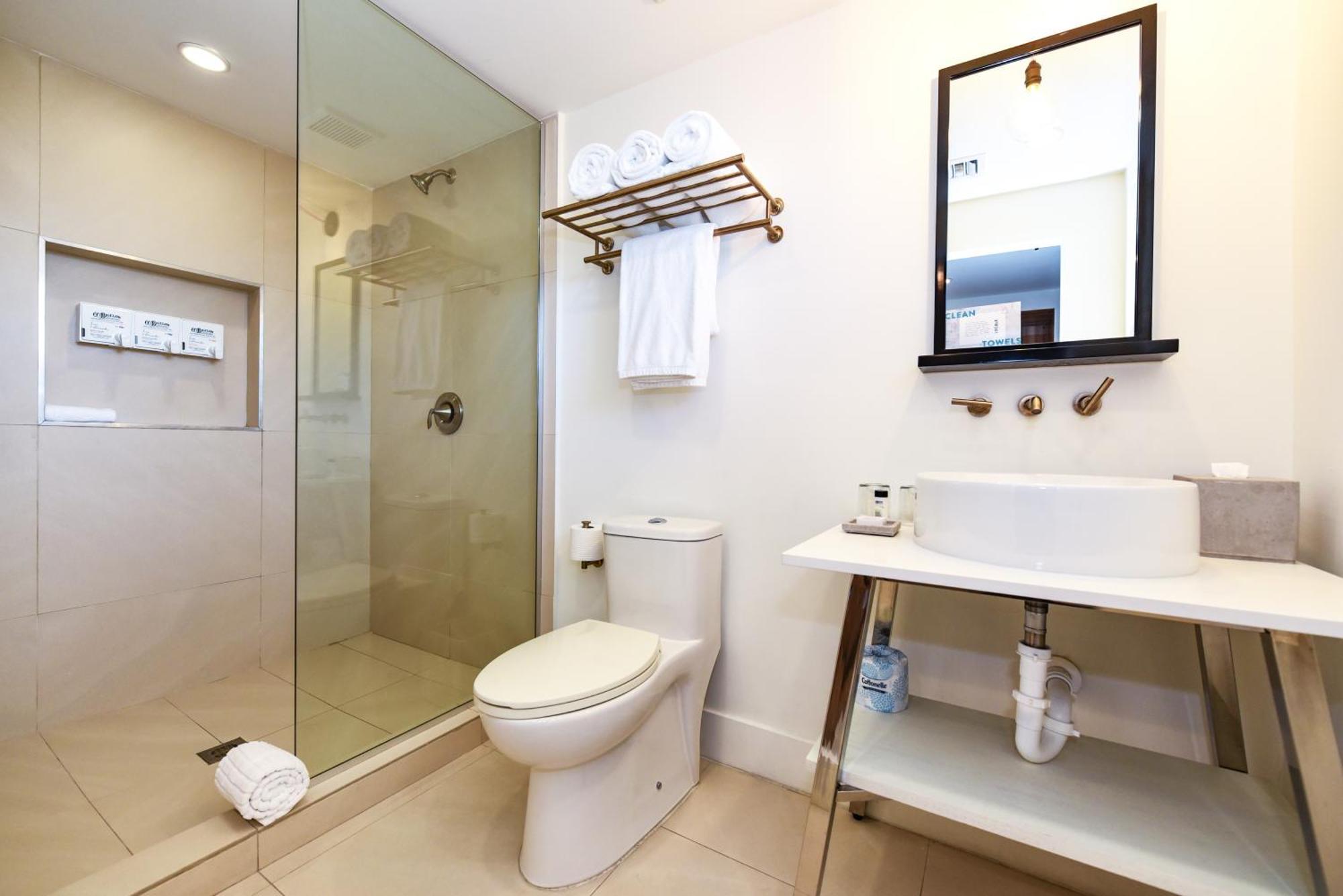 The Locale Hotel Grand Cayman George Town Buitenkant foto