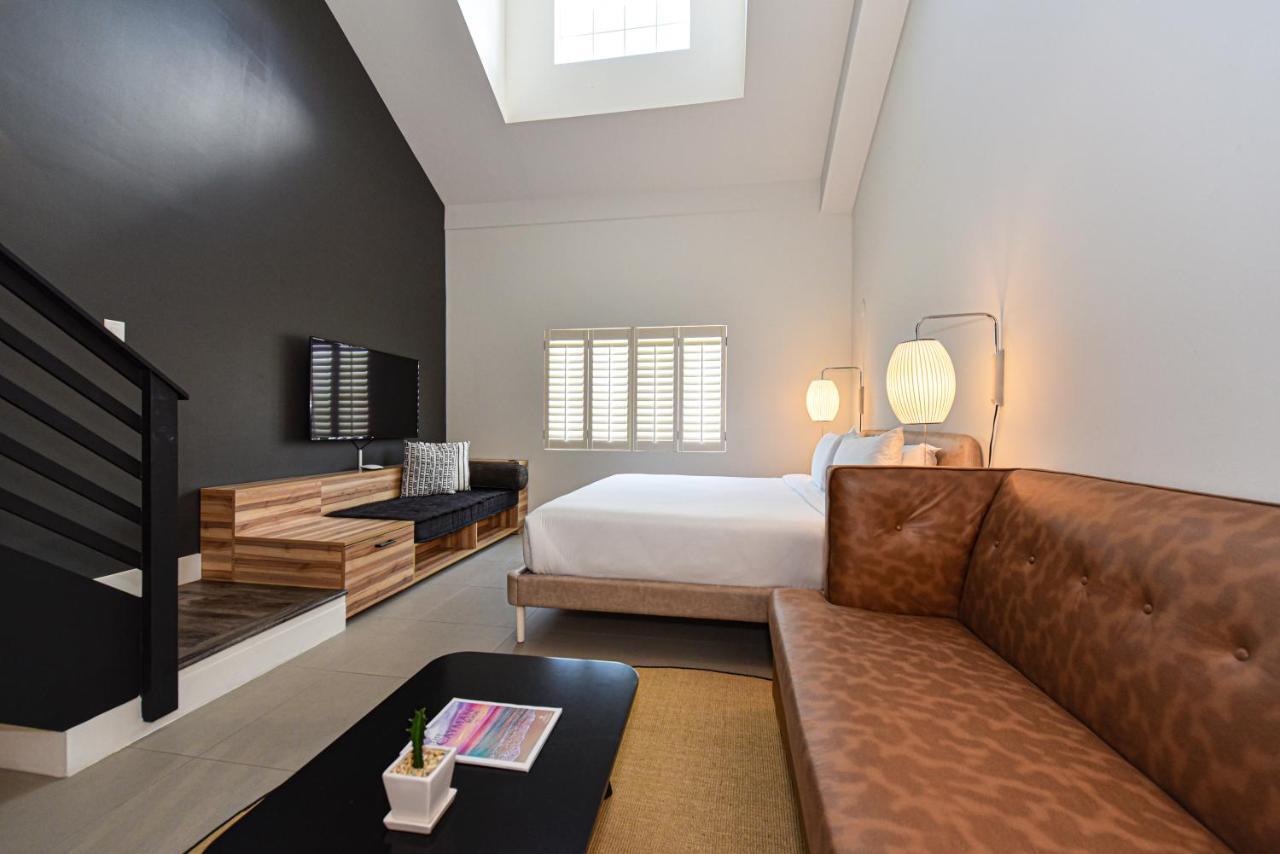 The Locale Hotel Grand Cayman George Town Buitenkant foto